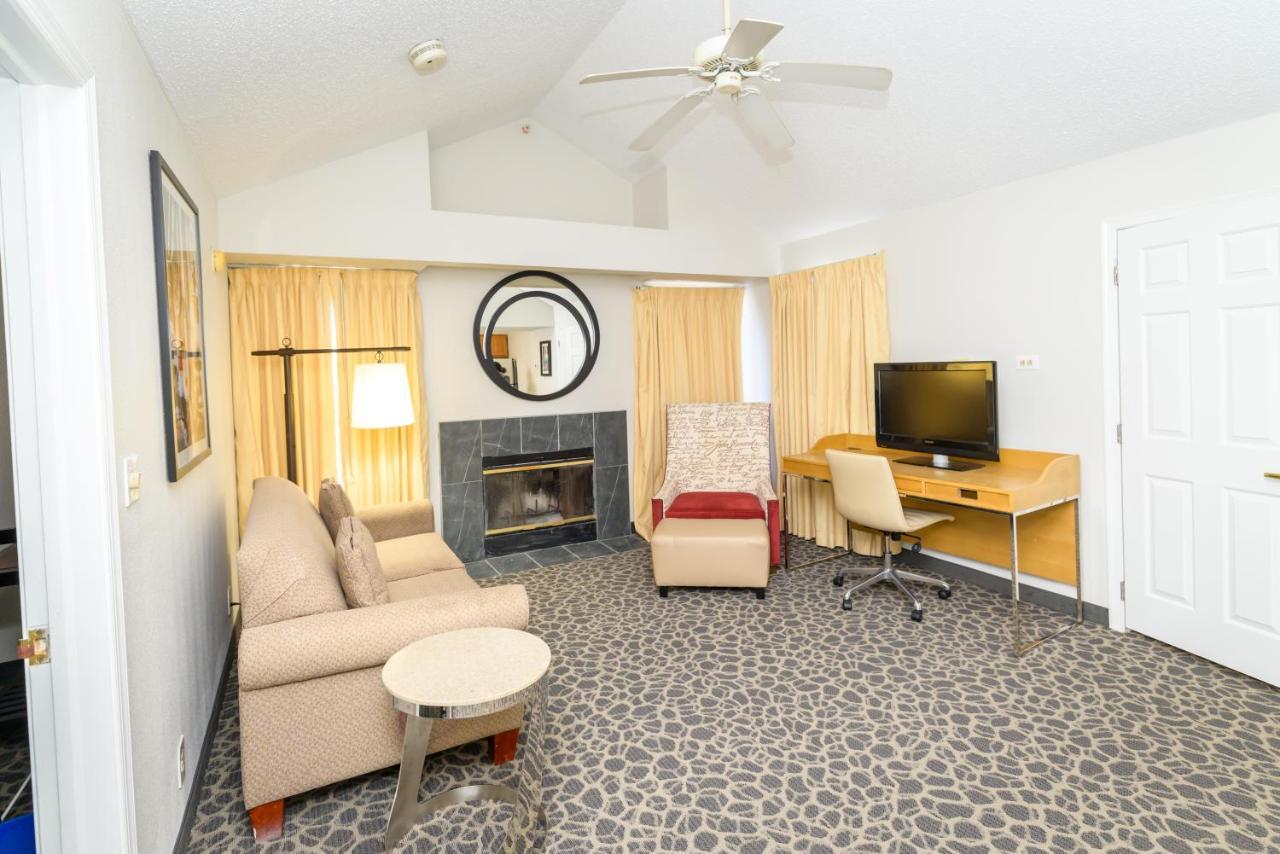 Philadelphia Suites At Airport - An Extended Stay Hotel المظهر الخارجي الصورة